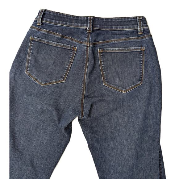 Women's Ann Taylor Curvy Fit Dark Washed Jeans Size 4 - Picture 3 of 8